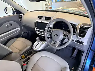 Used 2016 Kia Soul EV SUV Blue - Interior and Exterior details 16