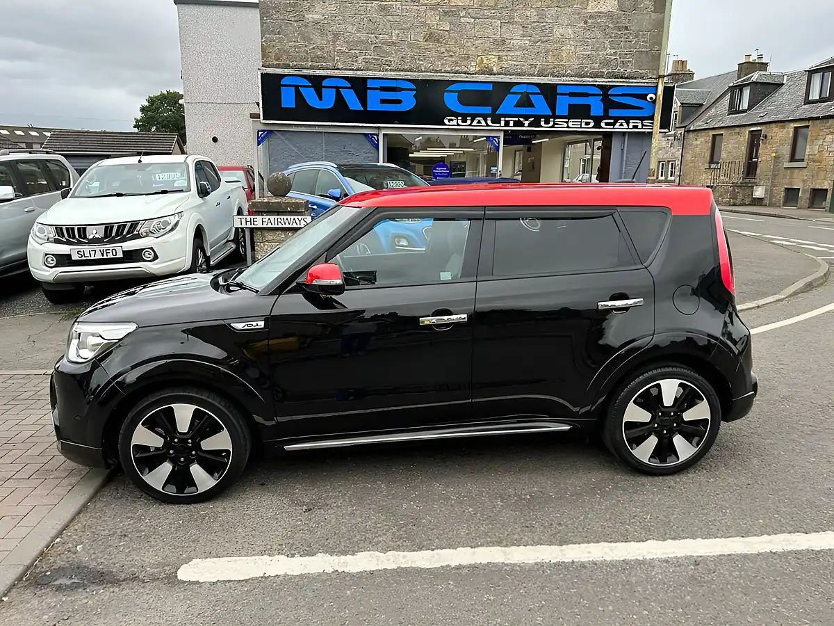 Used 2016 Kia Soul Mixx Black - Front View