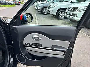 Used 2016 Kia Soul Mixx Black - Interior and Exterior details 14