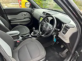 Used 2016 Kia Soul Mixx Black - Interior and Exterior details 8