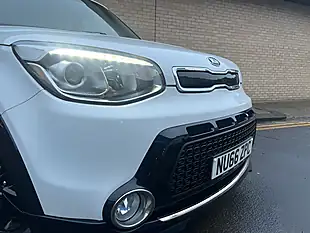 Used 2016 Kia Soul Urban White - Interior and Exterior details 4