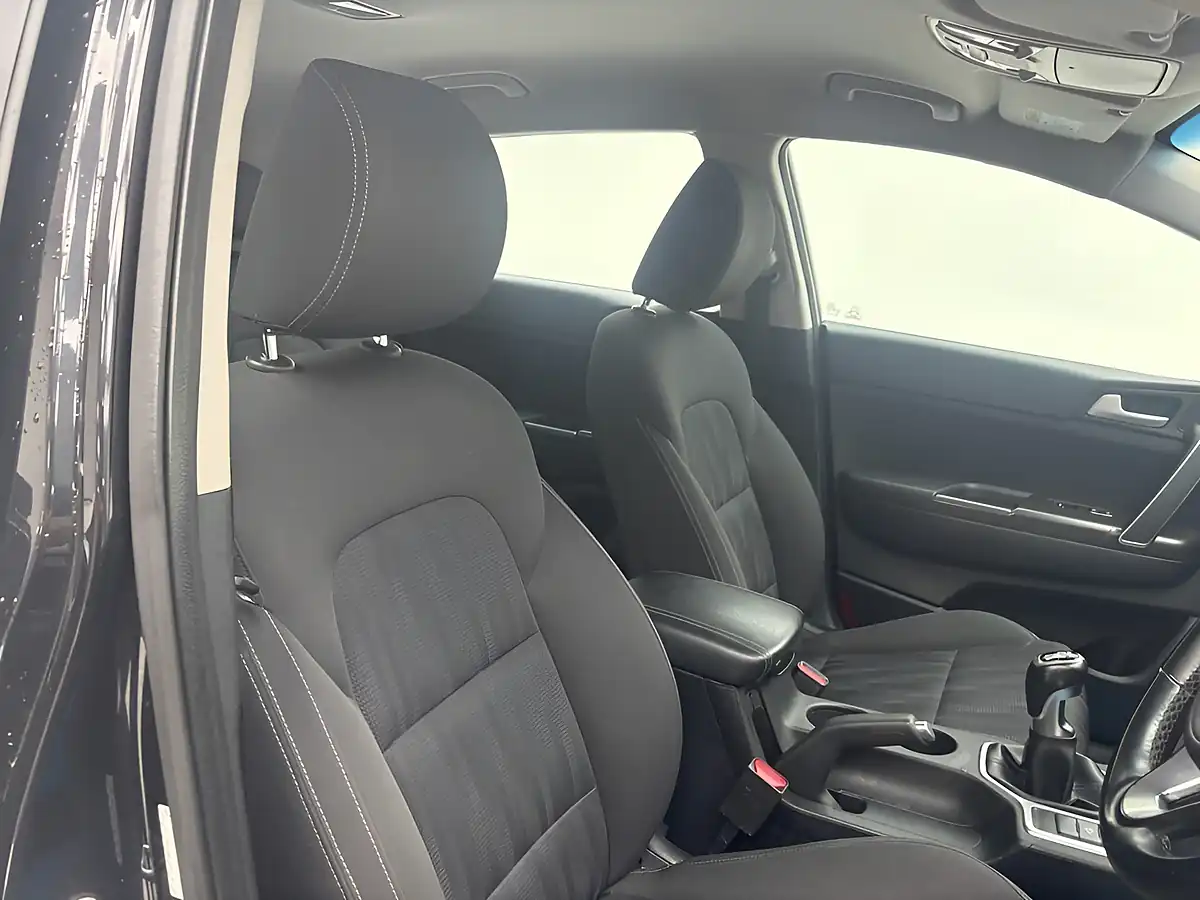 Used 2016 Kia Sportage 1 Black - Interior and Exterior details 10