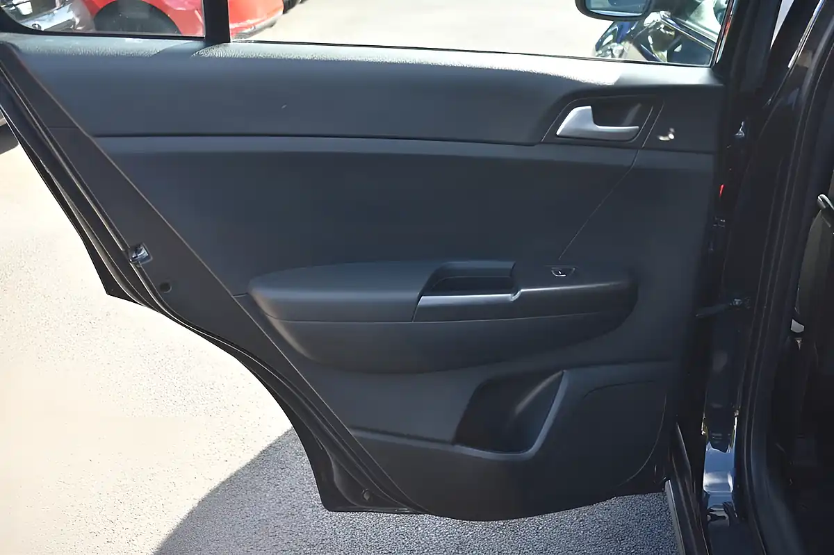 Used 2016 Kia Sportage 1 Black - Interior and Exterior details 10