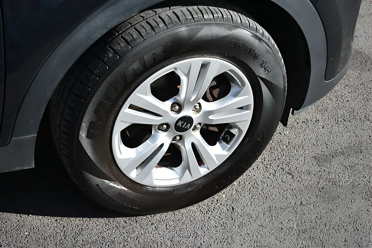 Used 2016 Kia Sportage 1 Black - Interior and Exterior details 8