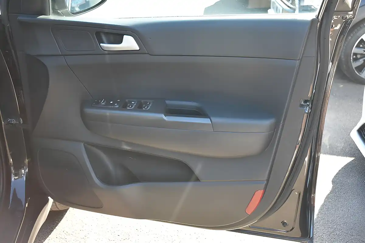 Used 2016 Kia Sportage 1 Black - Interior and Exterior details 9