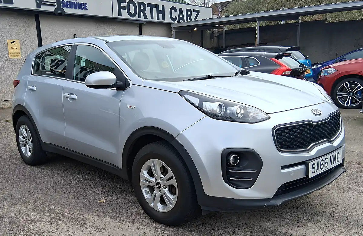 Used 2016 Kia Sportage 1 Silver - Front View