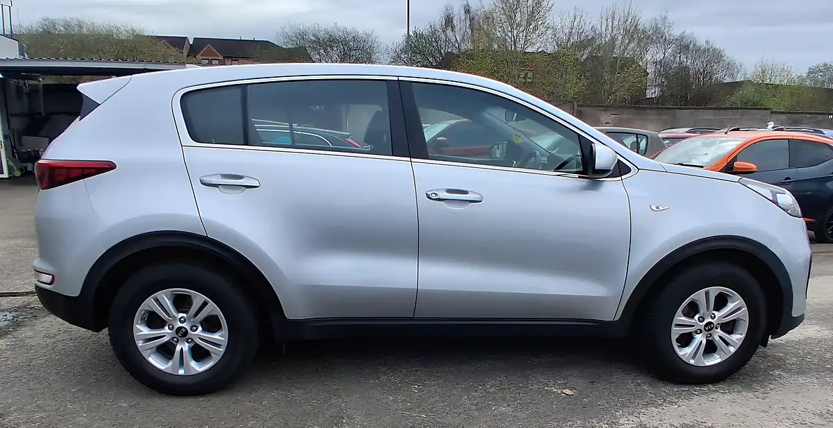 Used 2016 Kia Sportage 1 Silver - Interior and Exterior details 8