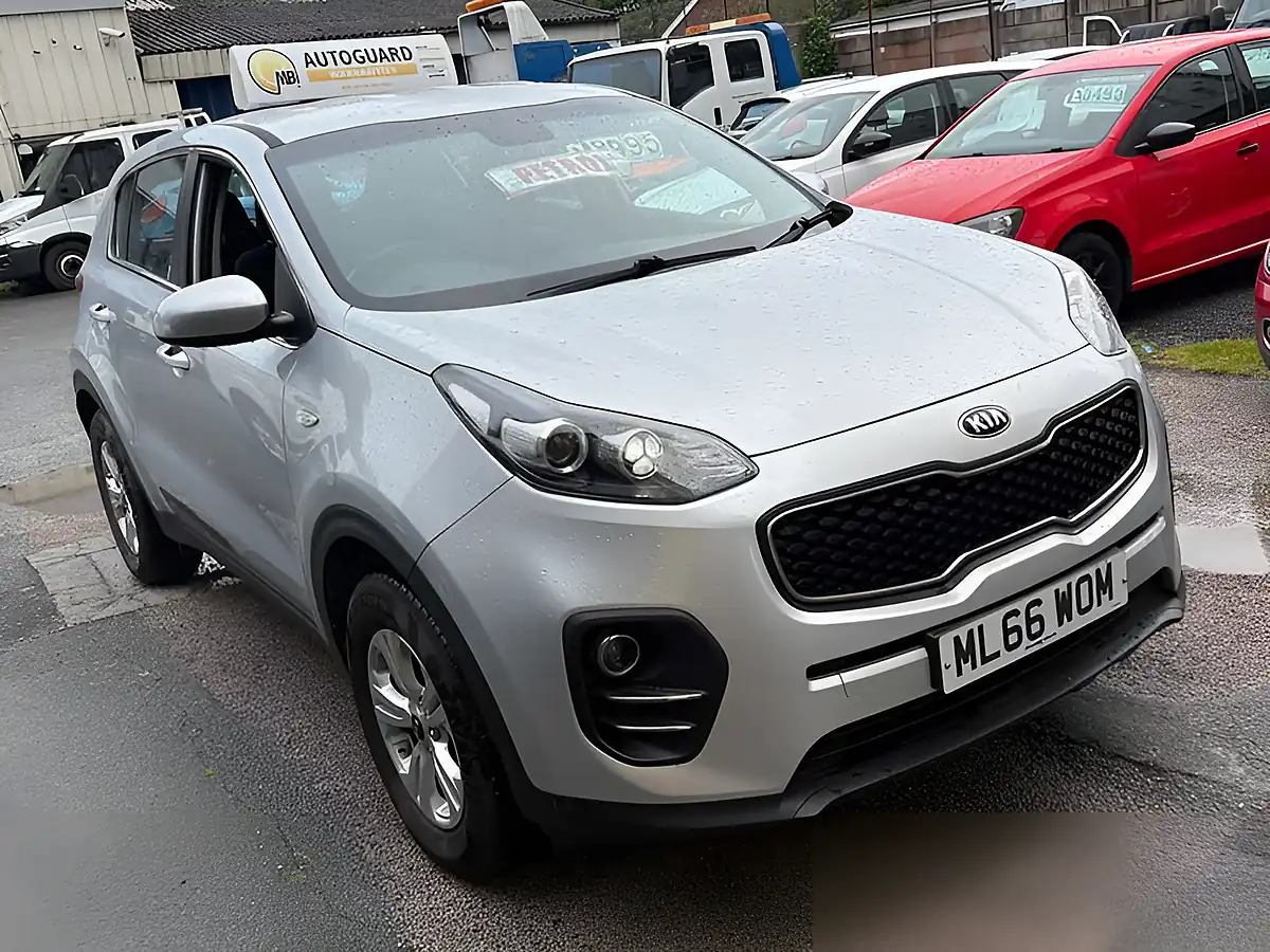 Used 2016 Kia Sportage 1 Silver - Front View