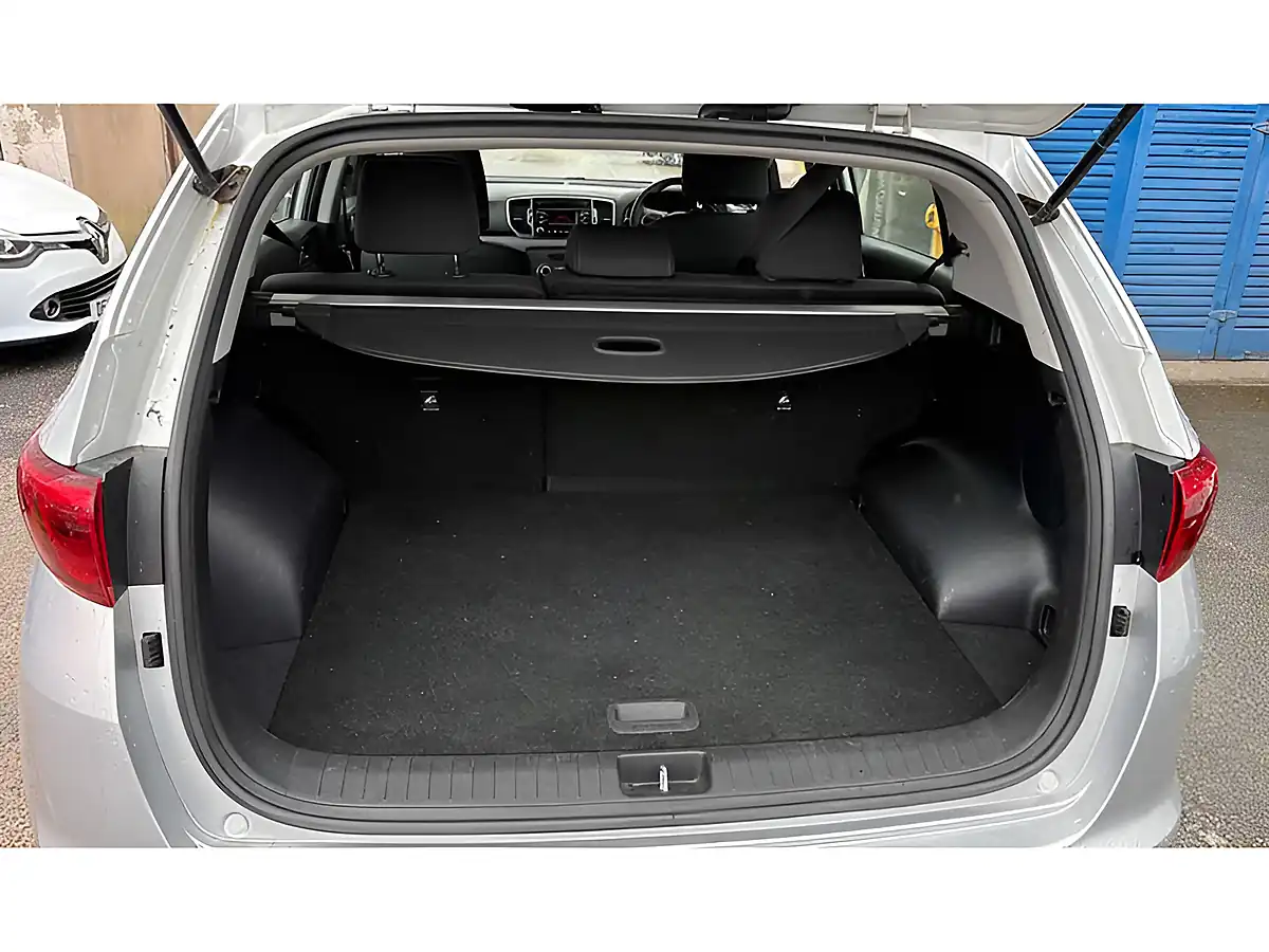 Used 2016 Kia Sportage 1 Silver - Interior and Exterior details 15