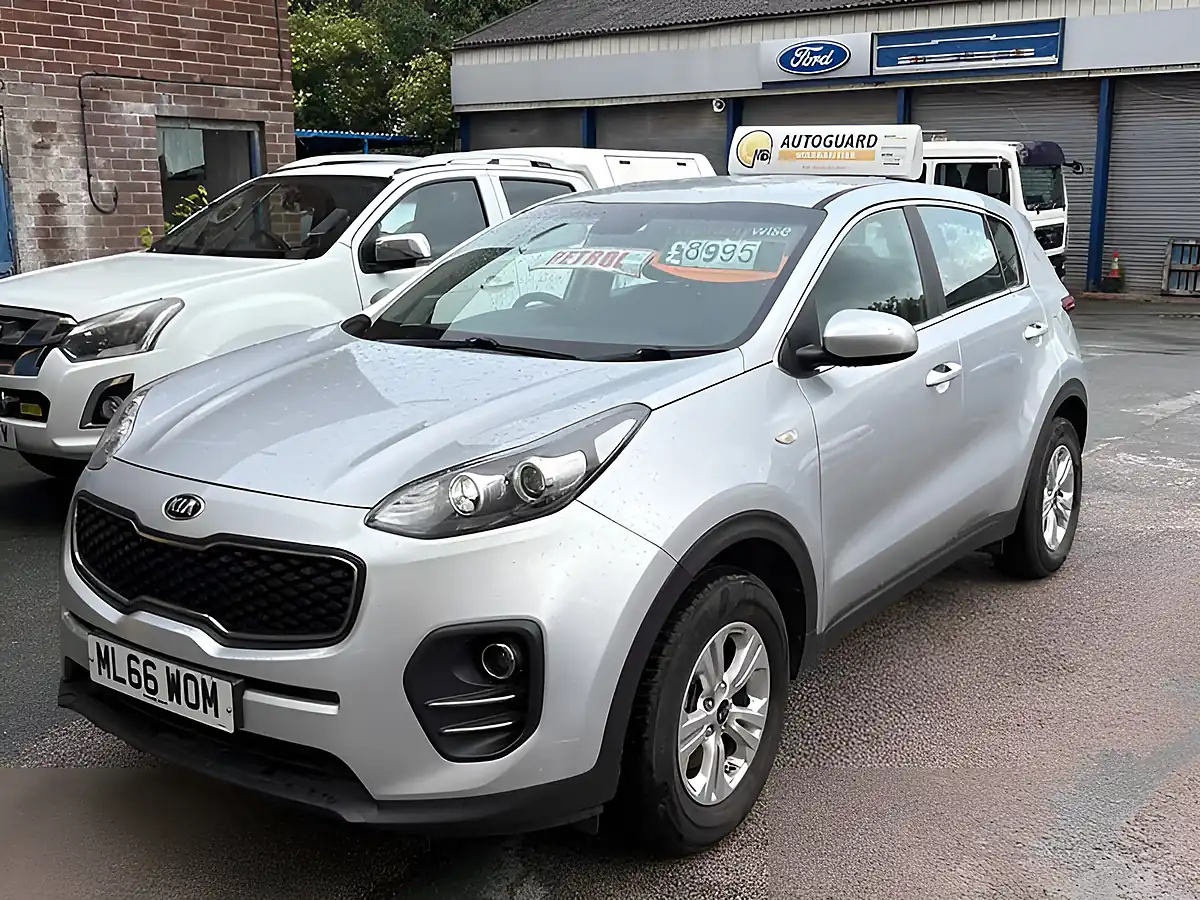 Used 2016 Kia Sportage 1 Silver - Interior and Exterior details 4