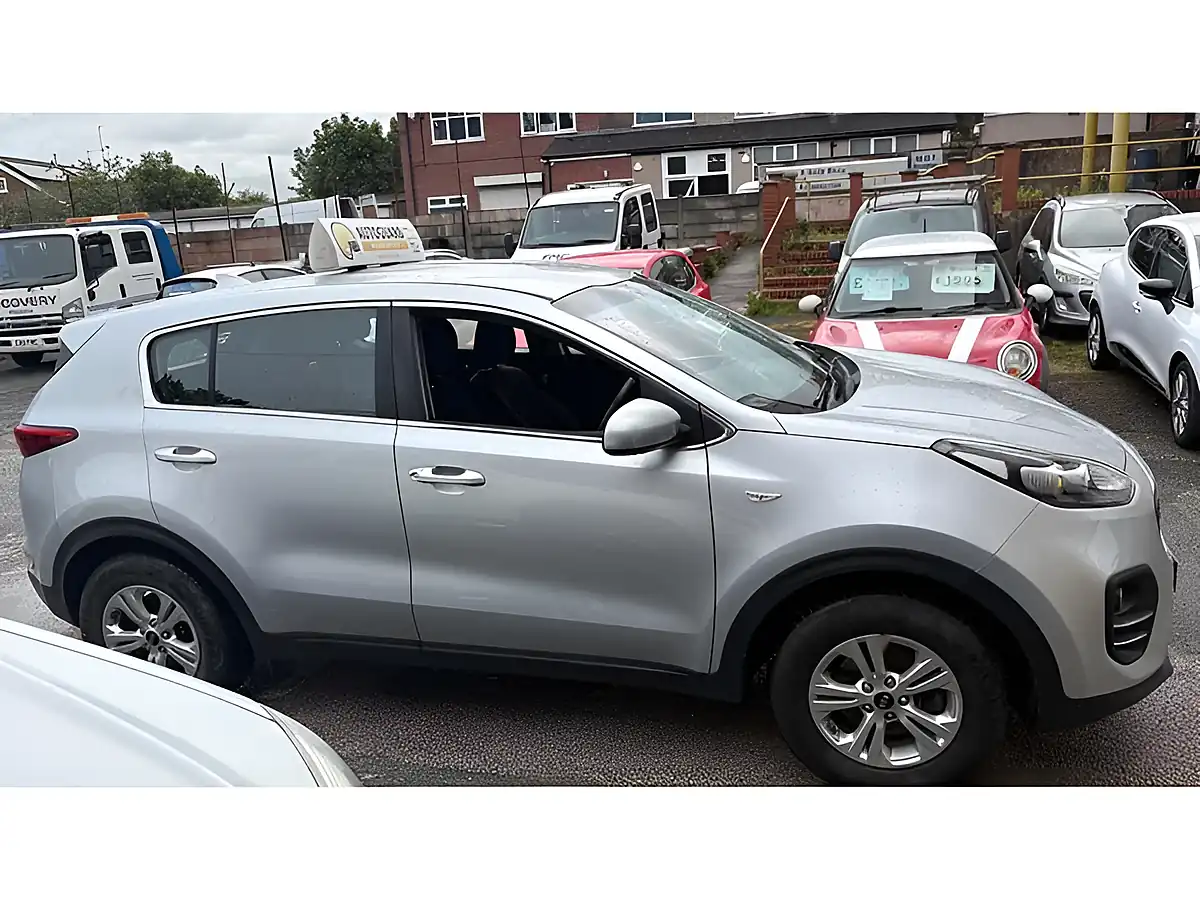 Used 2016 Kia Sportage 1 Silver - Interior and Exterior details 9
