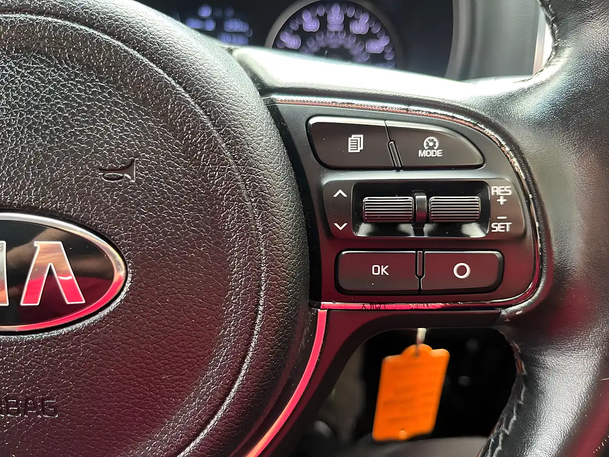 Used 2016 Kia Sportage 1 White - Interior and Exterior details 19