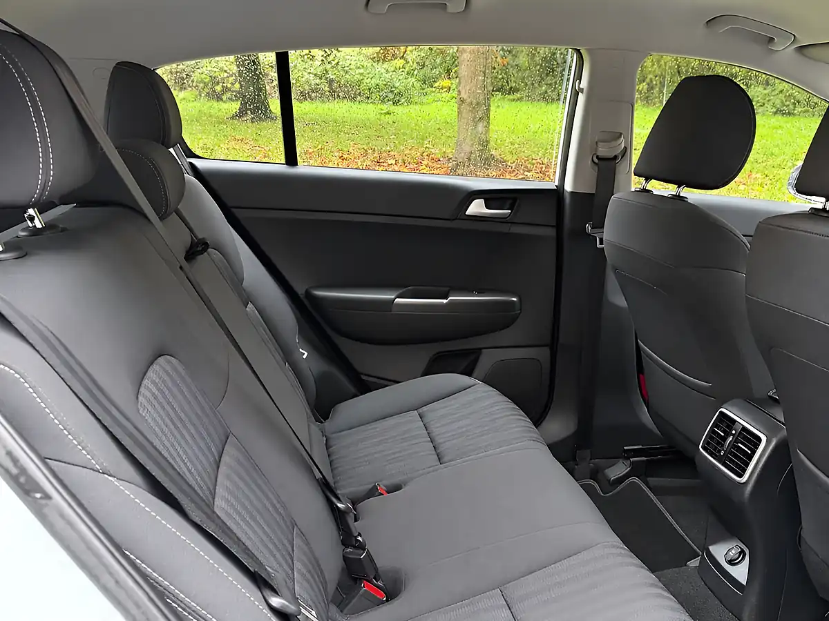 Used 2016 Kia Sportage 1 White - Interior and Exterior details 13