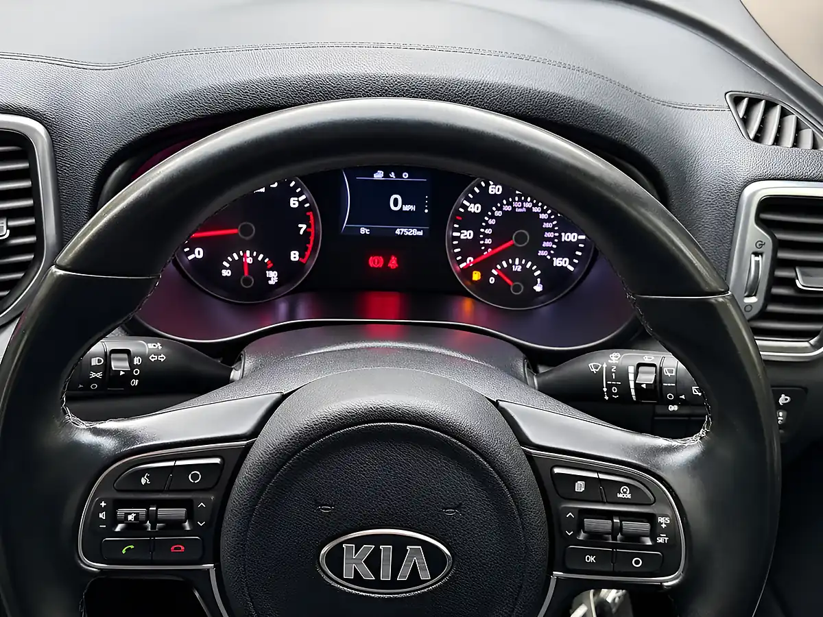 Used 2016 Kia Sportage 1 White - Interior and Exterior details 17