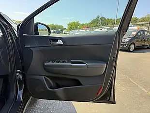Used 2016 Kia Sportage 2 Black - Interior and Exterior details 11