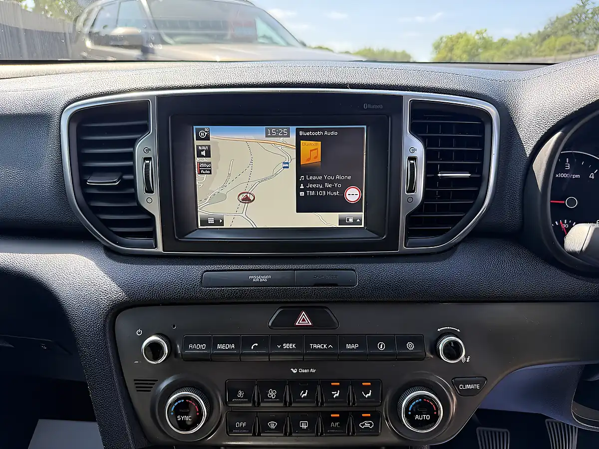 Used 2016 Kia Sportage 2 Black - Interior and Exterior details 13