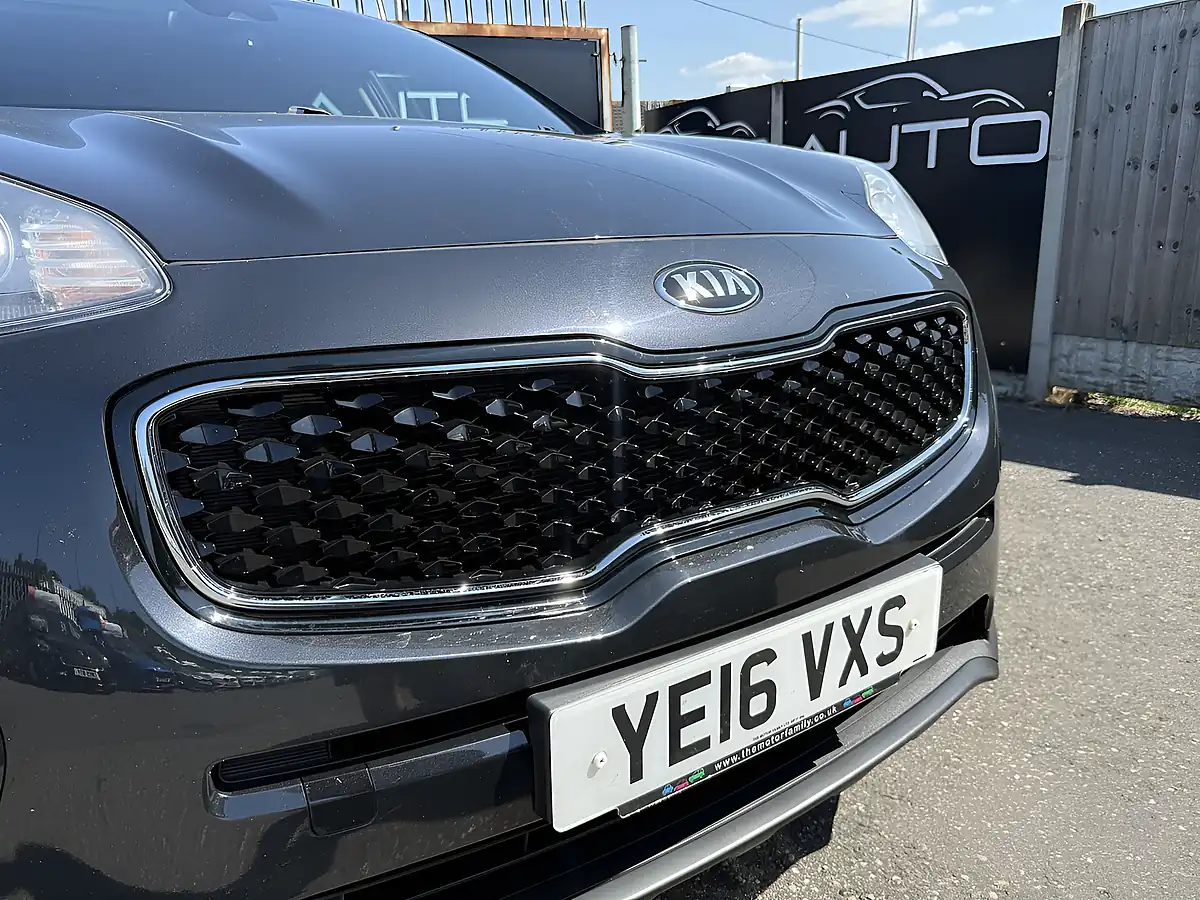 Used 2016 Kia Sportage 2 Black - Interior and Exterior details 3