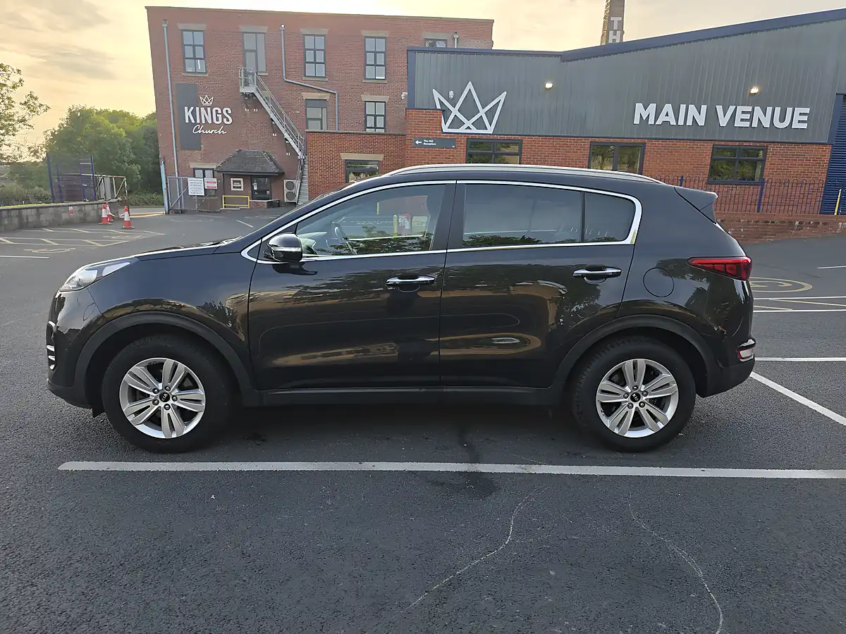 Used 2016 Kia Sportage 2 Black - Interior and Exterior details 4
