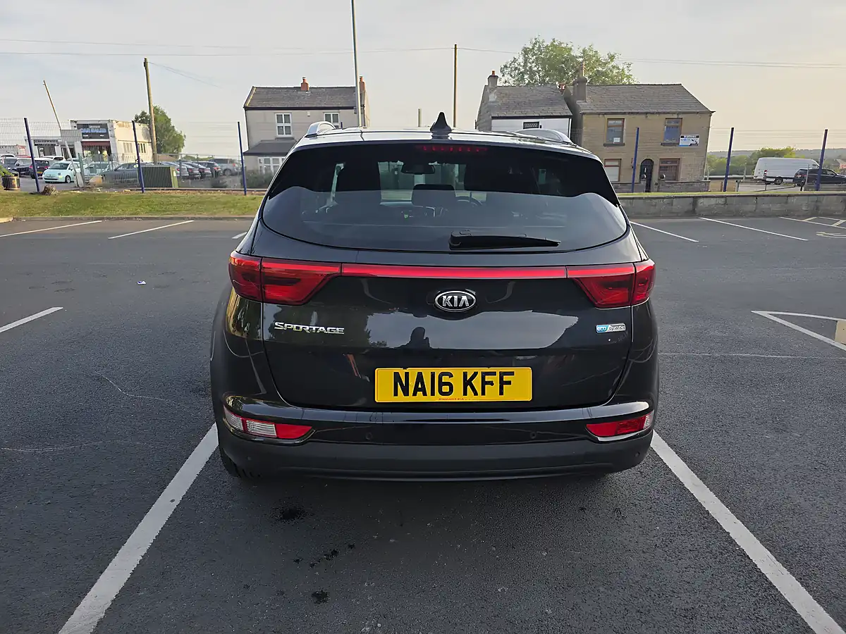 Used 2016 Kia Sportage 2 Black - Interior and Exterior details 7