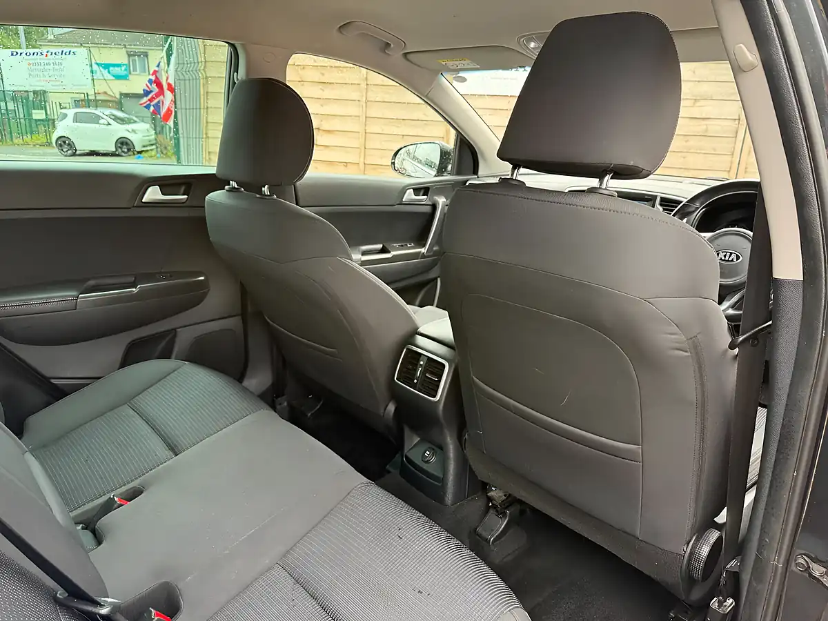 Used 2016 Kia Sportage 2 Black - Interior and Exterior details 11
