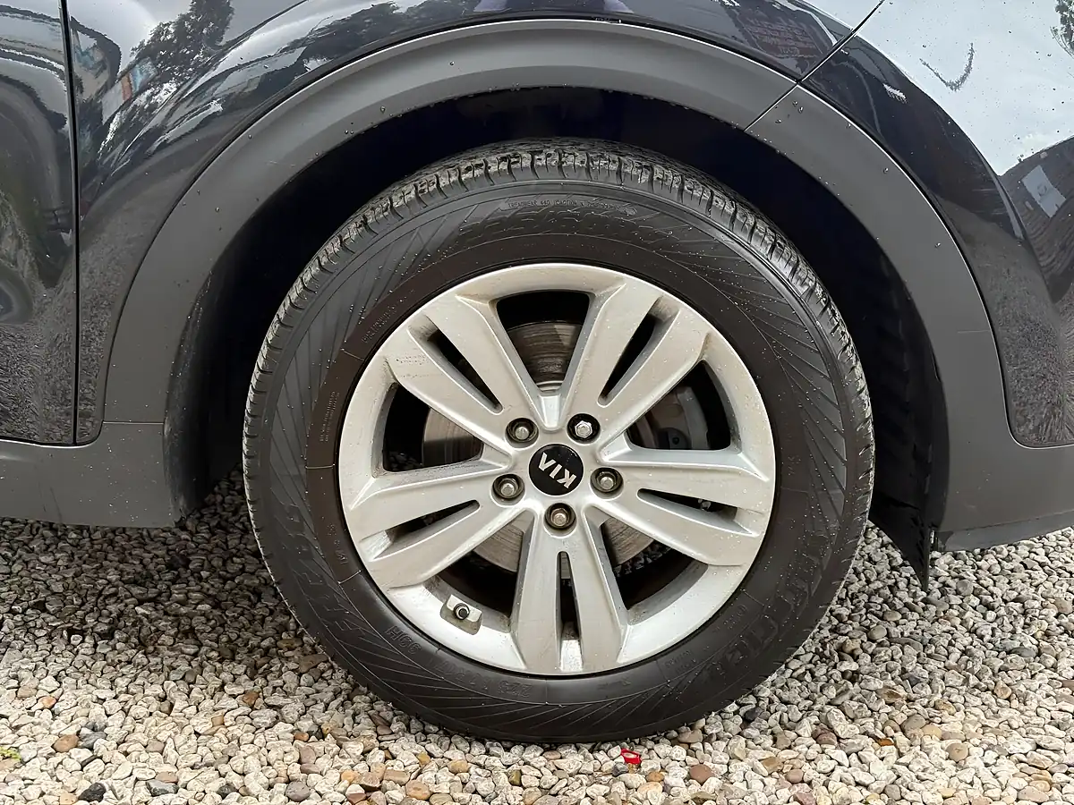Used 2016 Kia Sportage 2 Black - Interior and Exterior details 14