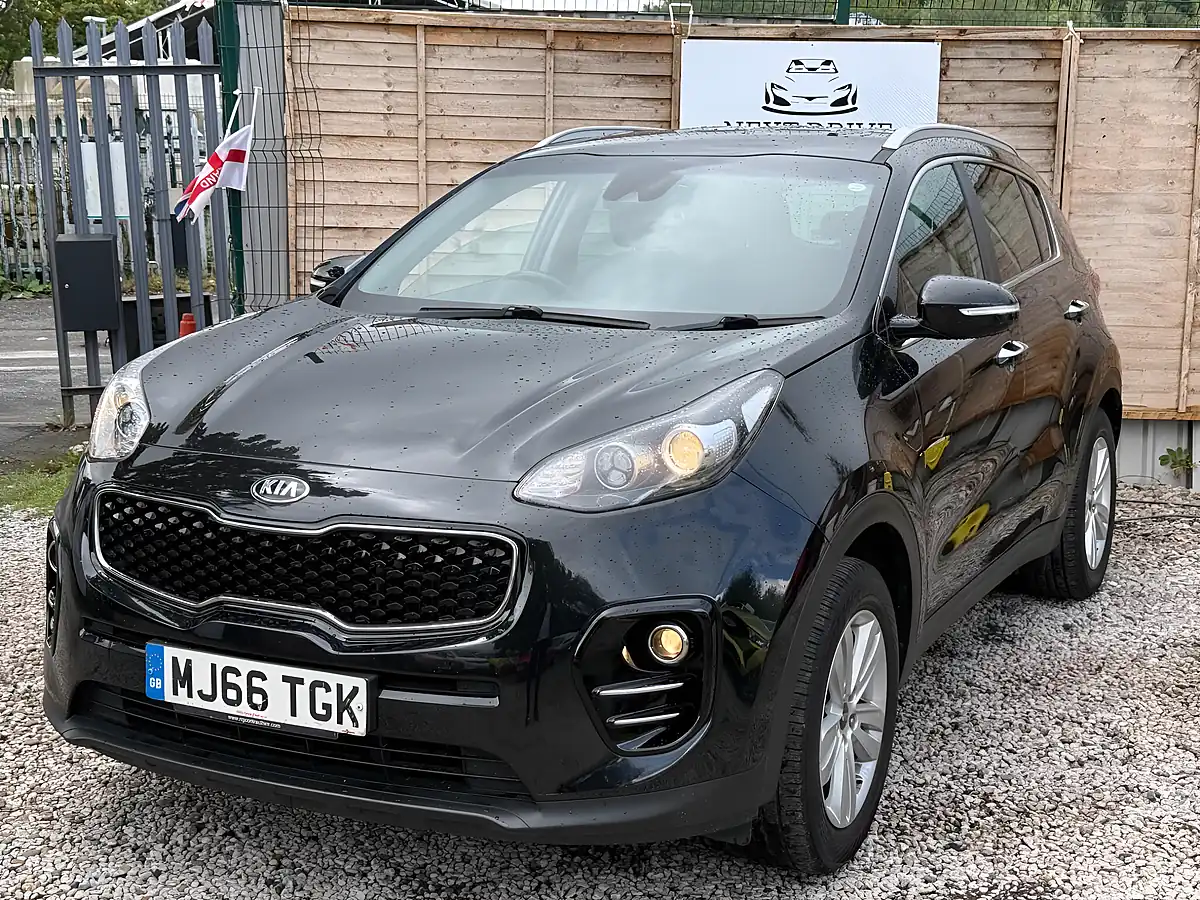 Used 2016 Kia Sportage 2 Black - Interior and Exterior details 5