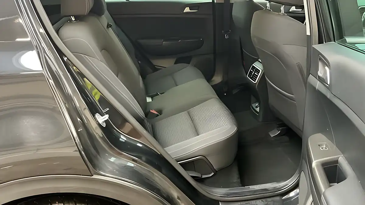 Used 2016 Kia Sportage 2 Black - Interior and Exterior details 10
