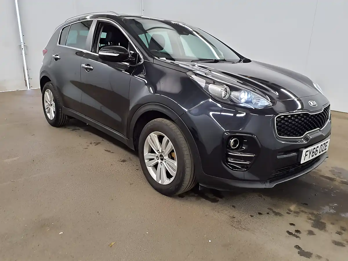 Used 2016 Kia Sportage 2 Black - Front View