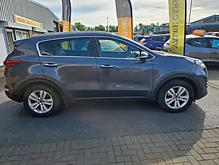 Used 2016 Kia Sportage 2 Blue - Interior and Exterior details 4