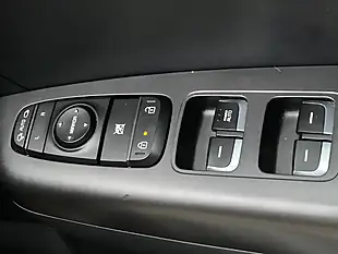 Used 2016 Kia Sportage 2 Blue - Interior and Exterior details 12