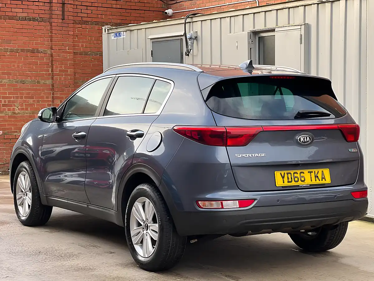 Used 2016 Kia Sportage 2 Blue - Interior and Exterior details 4