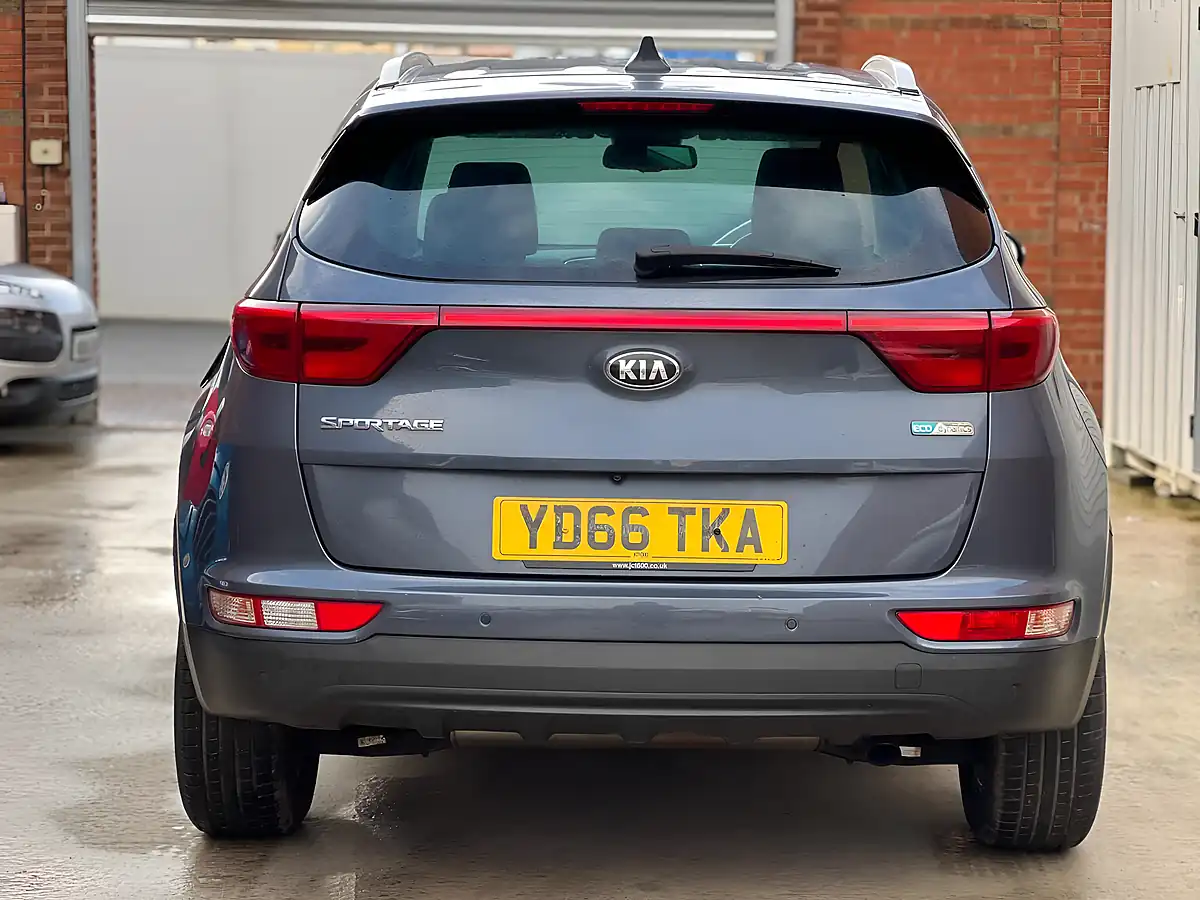 Used 2016 Kia Sportage 2 Blue - Interior and Exterior details 6