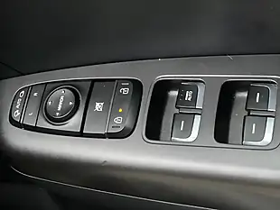 Used 2016 Kia Sportage 2 Blue - Interior and Exterior details 12