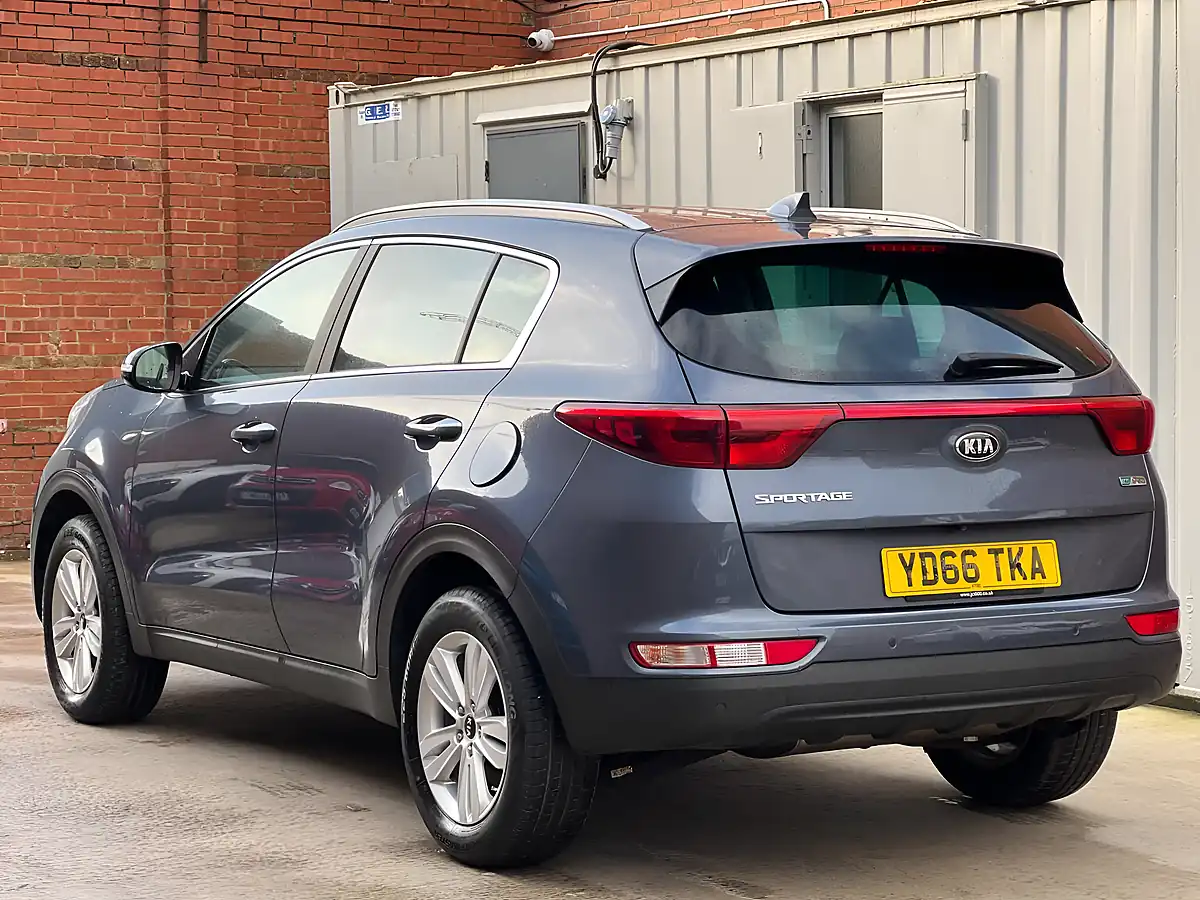 Used 2016 Kia Sportage 2 Blue - Interior and Exterior details 4