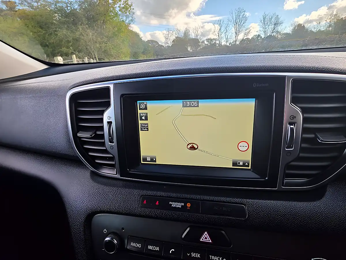 Used 2016 Kia Sportage 2 Silver - Interior and Exterior details 18