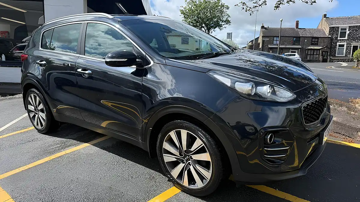 Used 2016 Kia Sportage 3 Black - Front View
