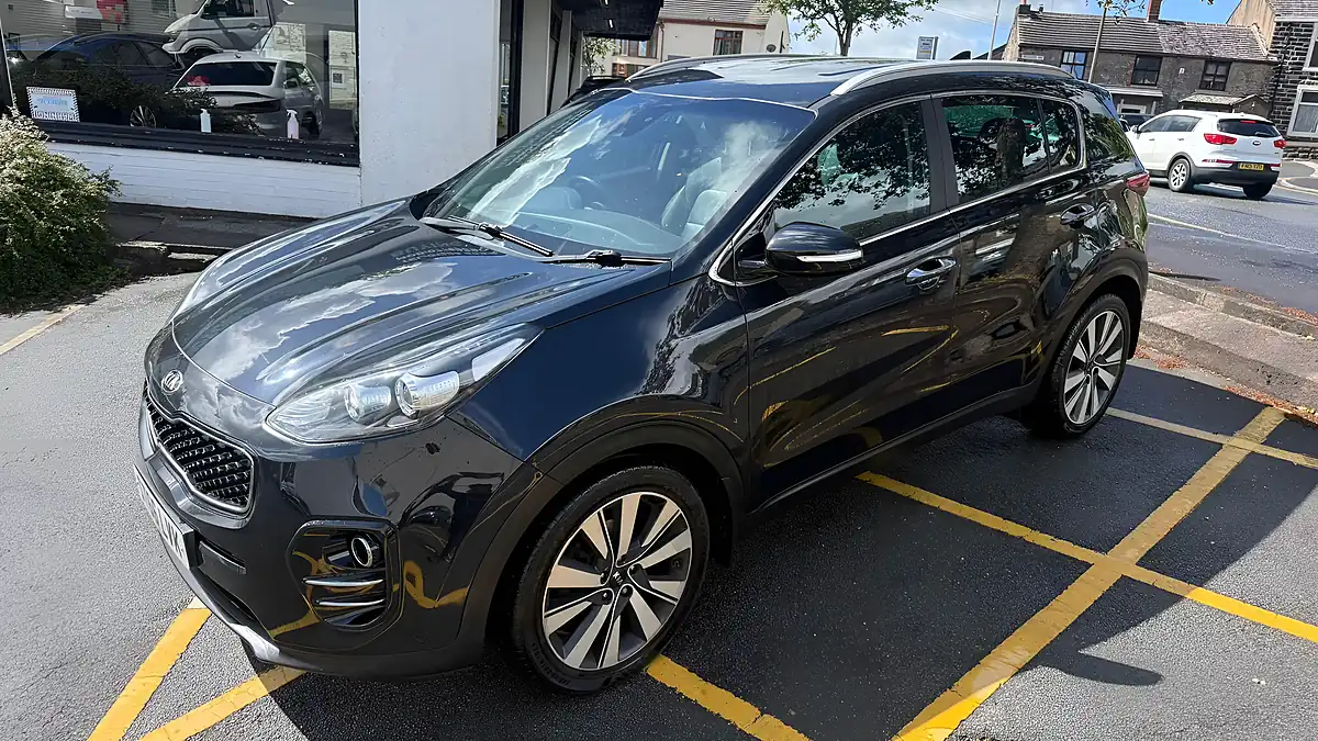 Used 2016 Kia Sportage 3 Black - Interior and Exterior details 10
