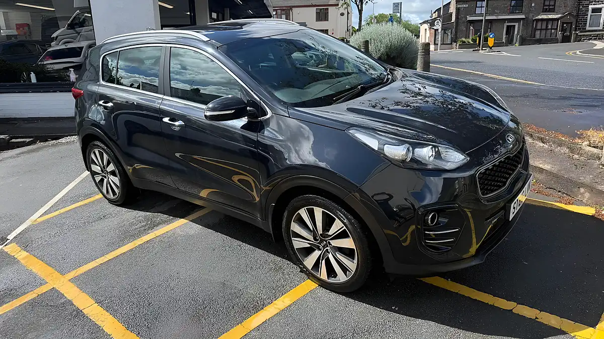 Used 2016 Kia Sportage 3 Black - Interior and Exterior details 8