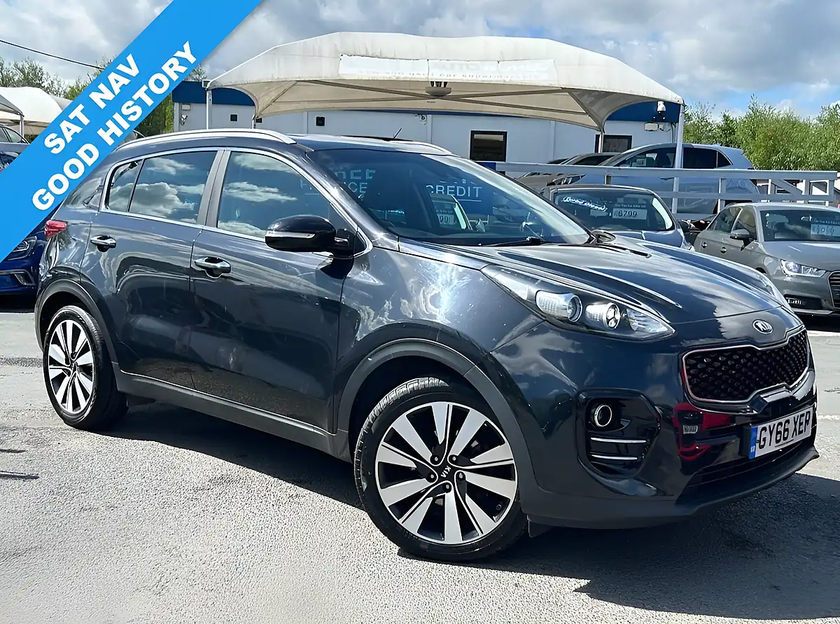 Used 2016 Kia Sportage 3 Black - Front View