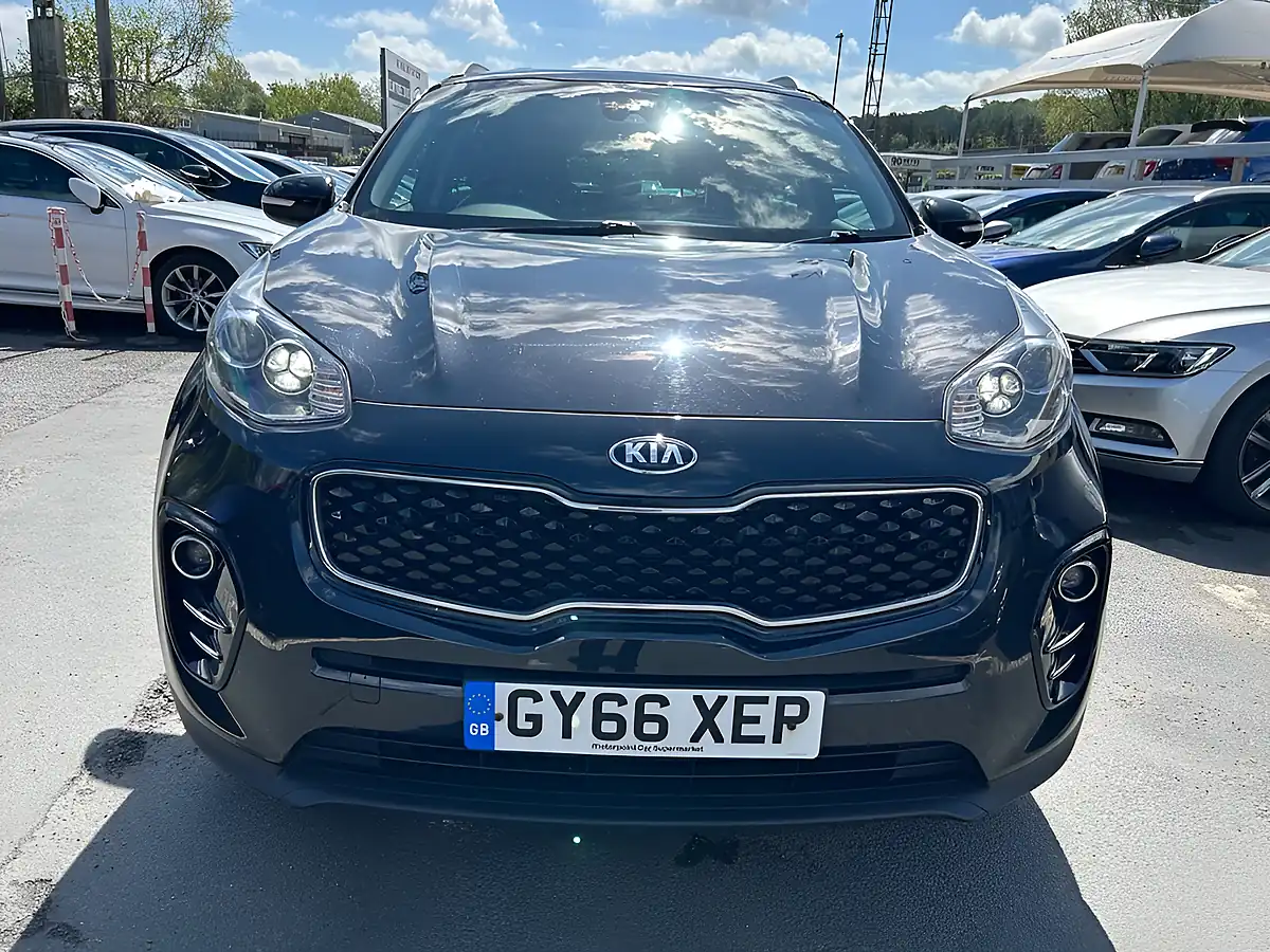 Used 2016 Kia Sportage 3 Black - Interior and Exterior details 11