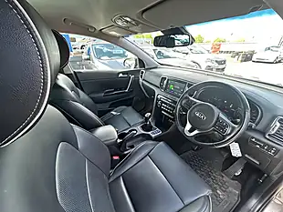 Used 2016 Kia Sportage 3 Black - Interior and Exterior details 2