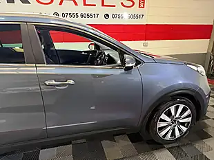 Used 2016 Kia Sportage 3 Blue - Interior and Exterior details 10
