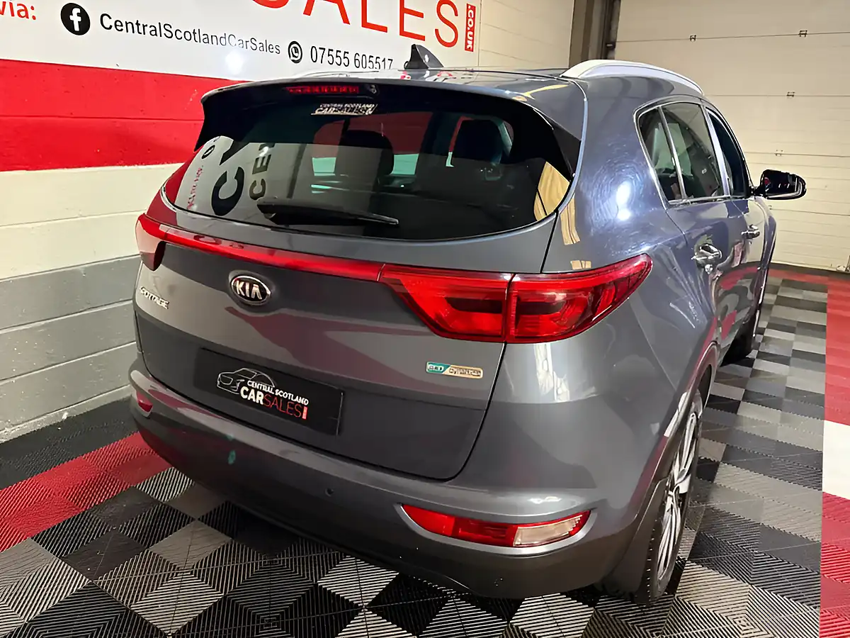 Used 2016 Kia Sportage 3 Blue - Interior and Exterior details 12