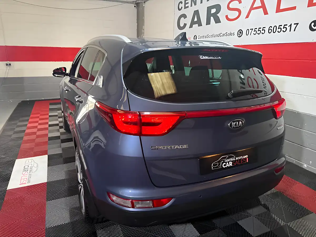 Used 2016 Kia Sportage 3 Blue - Interior and Exterior details 6