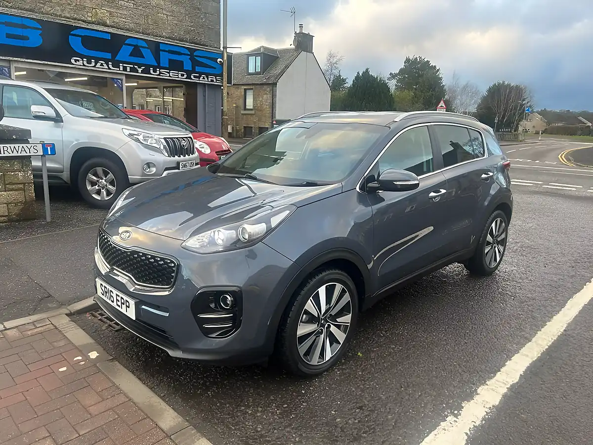 Used 2016 Kia Sportage 3 Blue - Interior and Exterior details 2