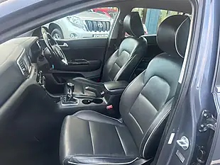 Used 2016 Kia Sportage 3 Blue - Interior and Exterior details 9