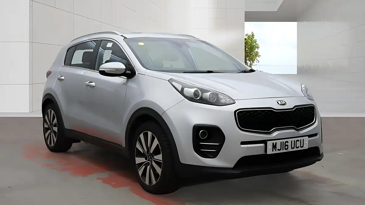 Used 2016 Kia Sportage 3 Silver - Front View