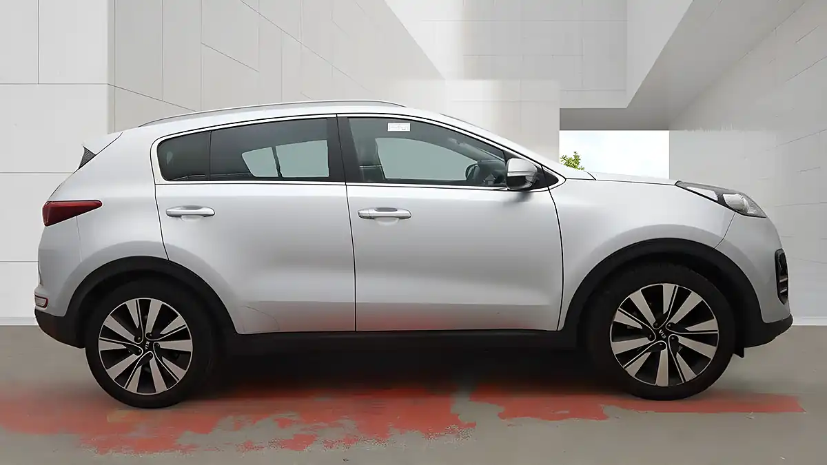 Used 2016 Kia Sportage 3 Silver - Interior and Exterior details 5