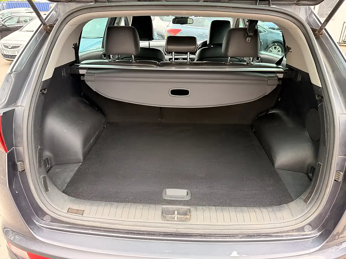 Used 2016 Kia Sportage 3 Silver - Interior and Exterior details 19