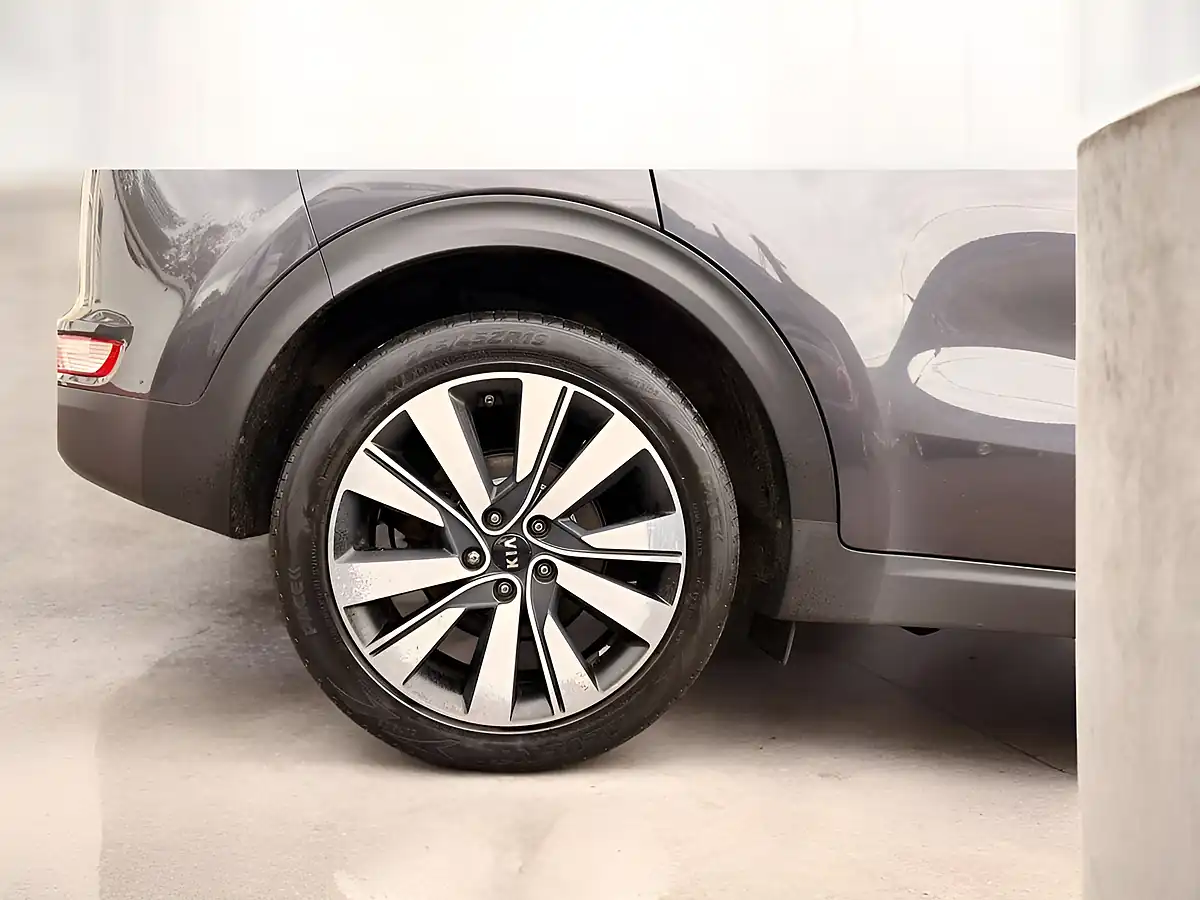 Used 2016 Kia Sportage 3 Silver - Interior and Exterior details 4